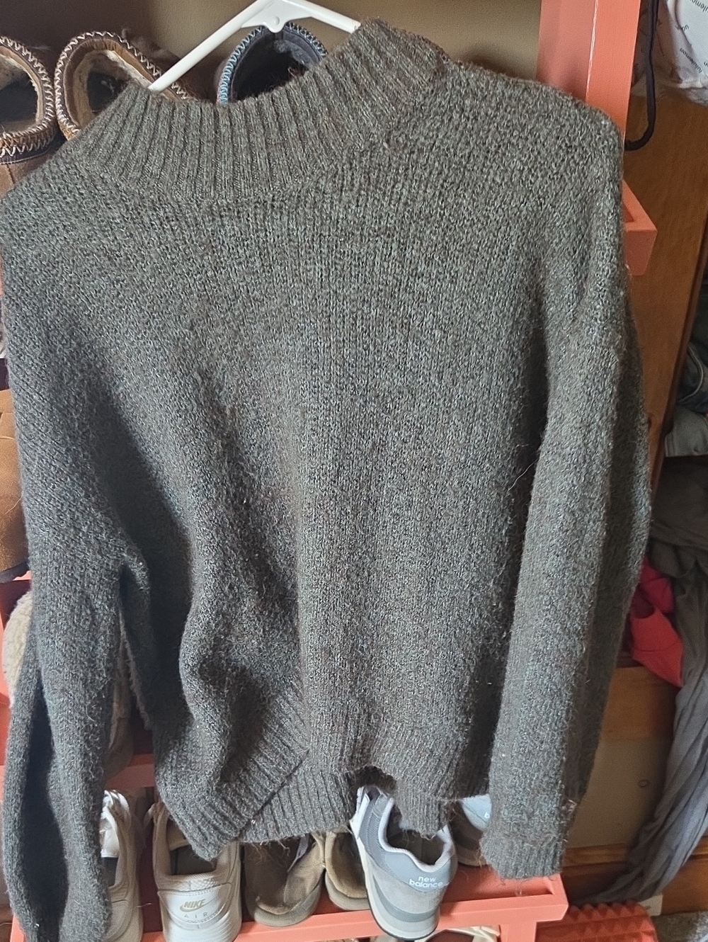 Old Navy Olive Green Knit Pullover